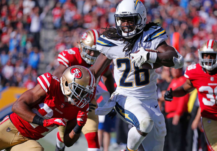 melvin-gordon-chargers-49ers-glory.jpg